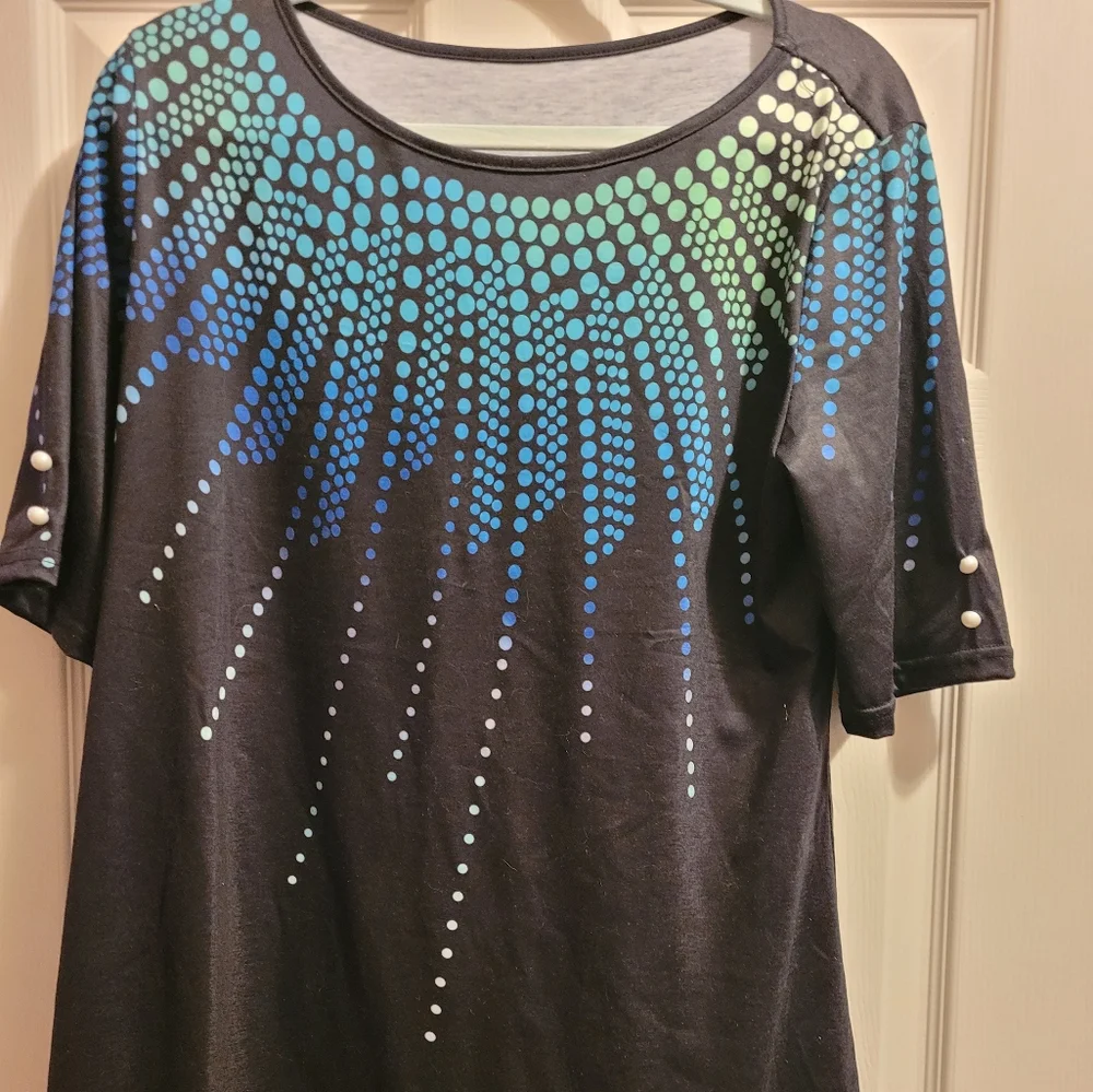 Tunic - Picture 1 of 4